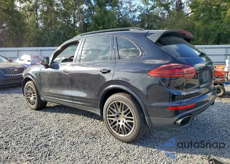 2017 Porsche Cayenne z USA, uszkodzony, nr VIN WP1AA2A20HKA88043